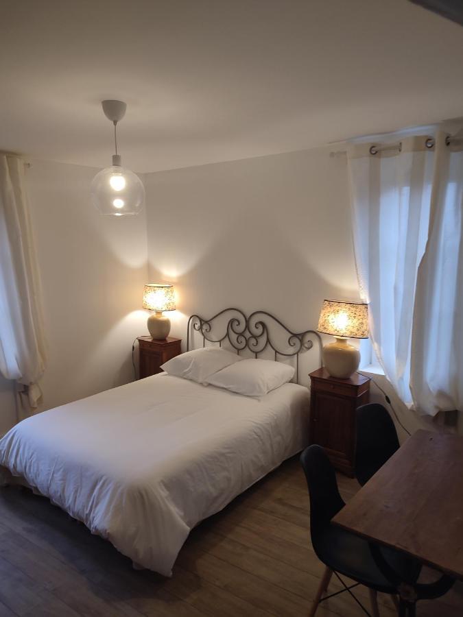 La Tour Carree D'Un Chateau Auzouer-en-Touraine ภายนอก รูปภาพ